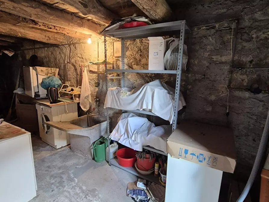 Immagine 31 di Porzione di casa in vendita  a Faggeto Lario