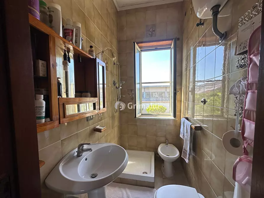 Immagine 16 di Villa in vendita  in Via G. Pastore 32 a Acerra