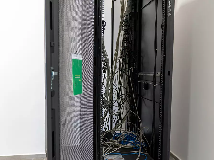 Immagine 32 di Ufficio in vendita  in Via Colonnello Archimede Costadura 2C a Lecce