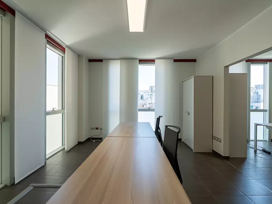 Immagine 7 di Ufficio in vendita  in Via Colonnello Archimede Costadura 2C a Lecce