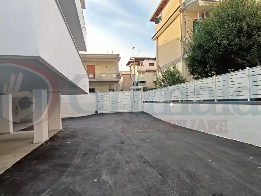Immagine 2 di Quadrilocale in vendita  a Giugliano In Campania