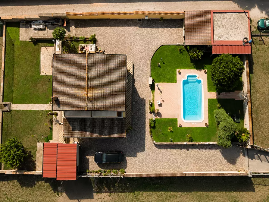Immagine 3 di Villa in vendita  in via siracusa 7 a Nettuno