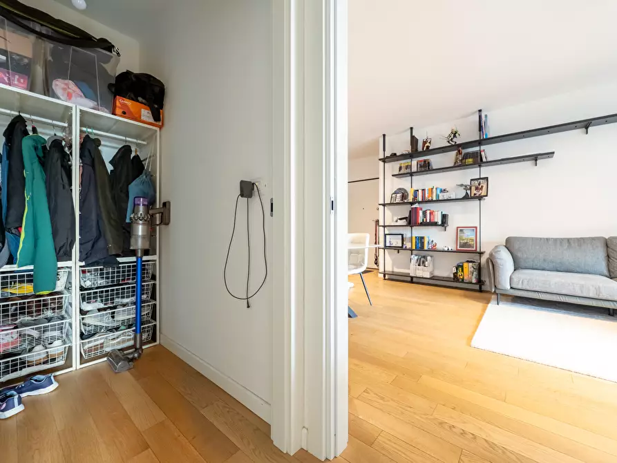 Immagine 9 di Appartamento in vendita  in Viale Pablo Neruda a Roma