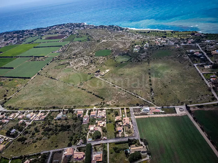 Immagine 20 di Villa in vendita  in VIA MALLIA 47 a Siracusa