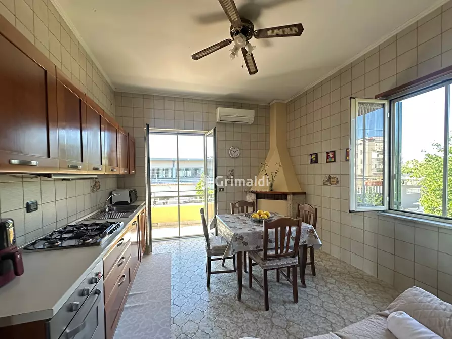 Immagine 10 di Villa in vendita  in Via G. Pastore 32 a Acerra