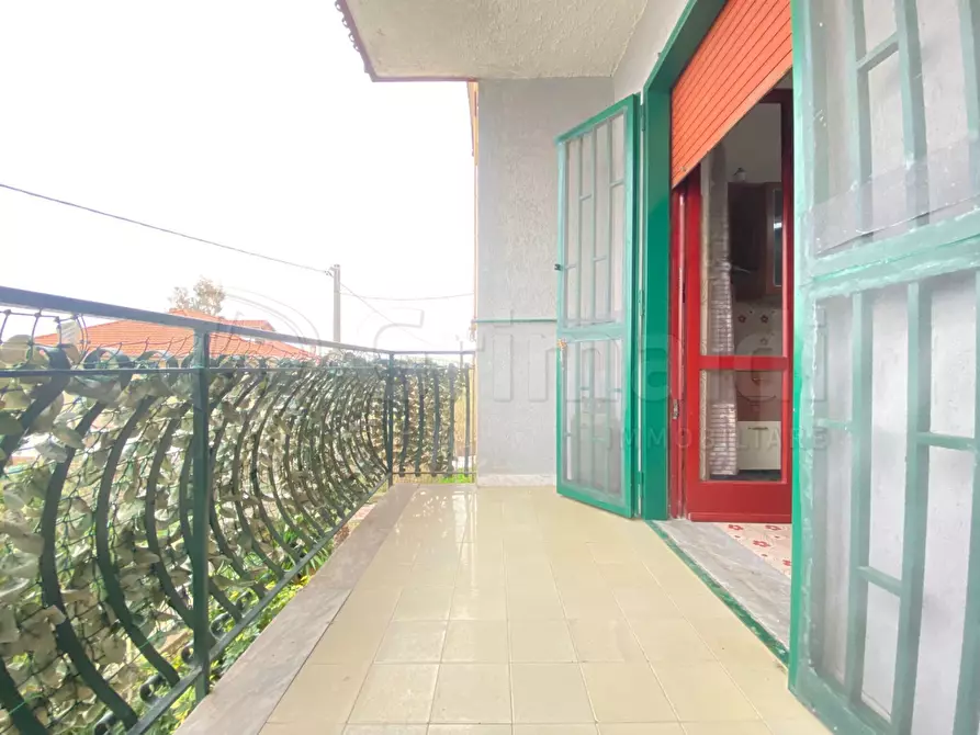 Immagine 9 di Trilocale in vendita  a Castel Volturno