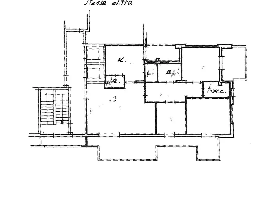 Immagine 67 di Quadrilocale in vendita  in Via Salvatore Matarrese 10 a Bari
