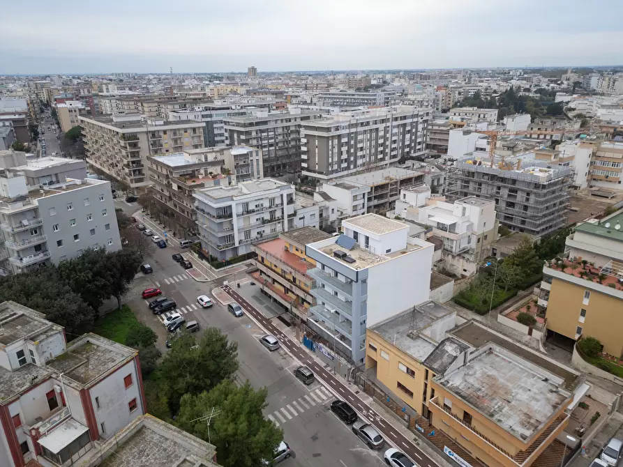Immagine 39 di Quadrilocale in vendita  in Via Benedetto Croce 5656 a Lecce