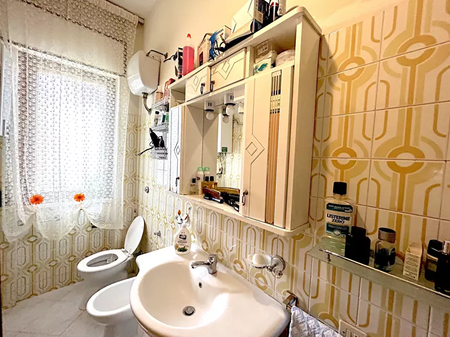 Immagine 23 di Pentalocale in vendita  in Via Tagliamento 85 a Avellino