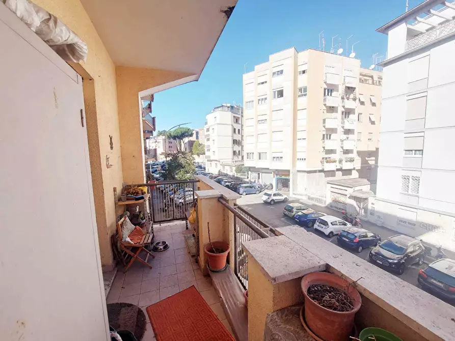 Immagine 14 di Trilocale in vendita  in VIA PAOLA FALCONIERI a Roma