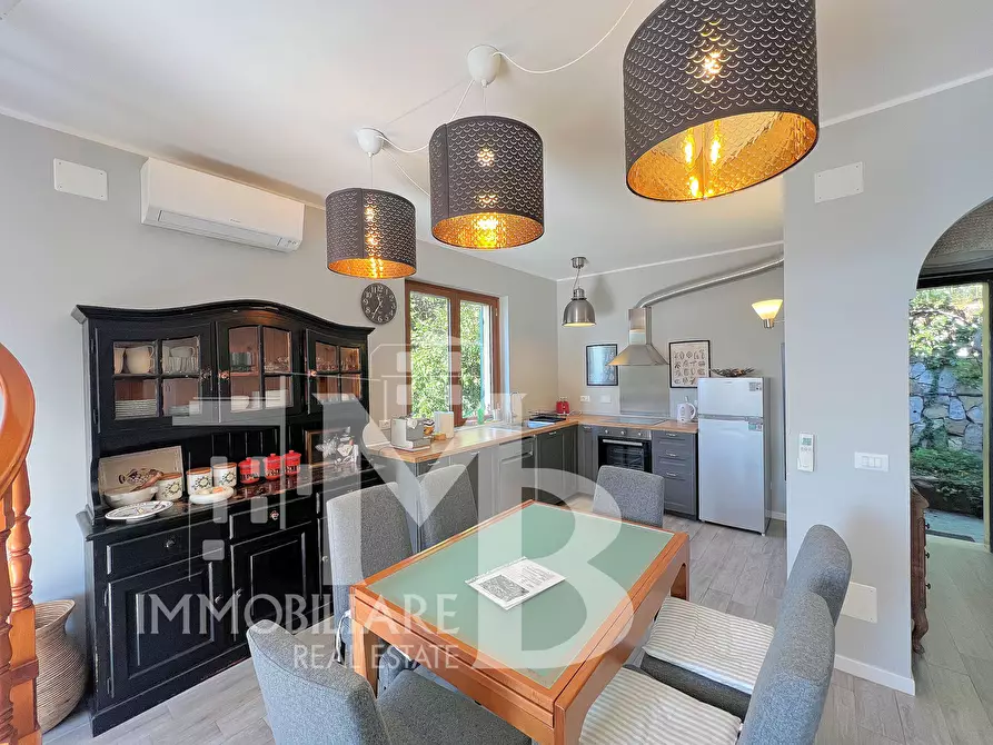 Immagine 5 di Pentalocale in vendita  in Via Salvo D'Acquisto a Recco