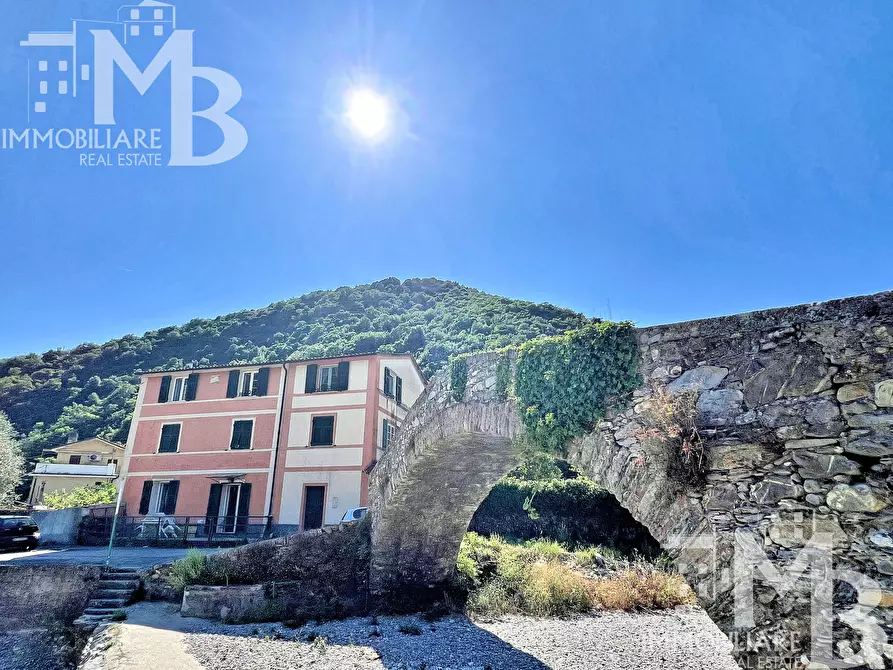 Immagine 1 di Quadrilocale in vendita  in Via Ponti Romani 31 a Recco