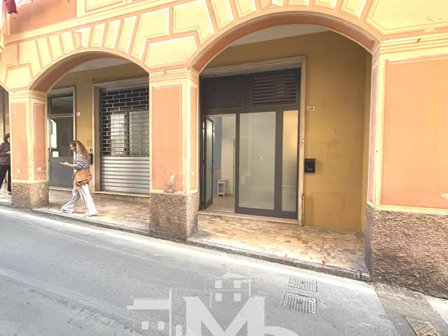 Immagine 3 di Locale commerciale in affitto  in Via Piero Schiaffino 58 a Camogli