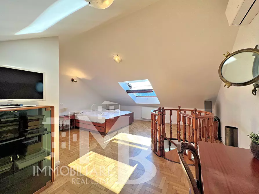 Immagine 21 di Pentalocale in vendita  in Via Salvo D'Acquisto a Recco