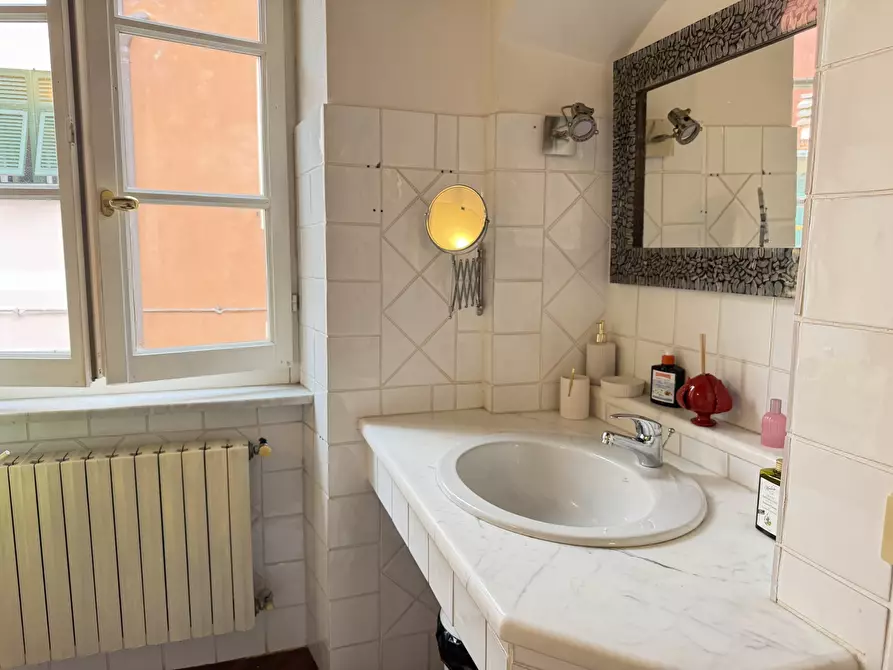 Immagine 19 di Appartamento in affitto  in Via Domenico Fiasella a Sarzana