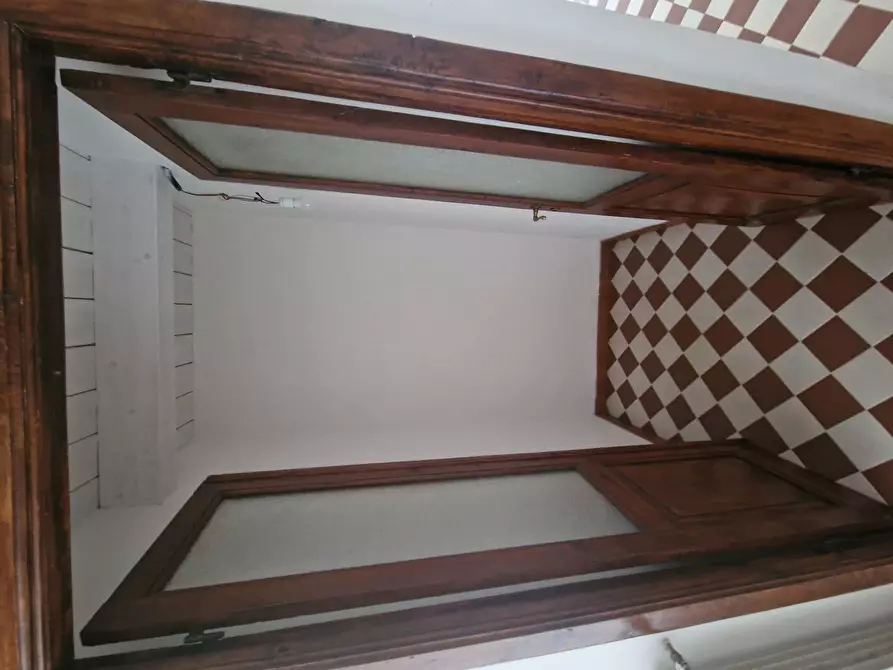 Immagine 34 di Quadrilocale in affitto  a Sarzana