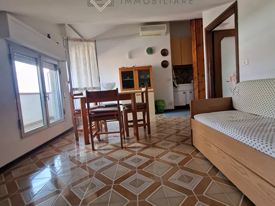 Immagine 3 di Mansarda in vendita  a Ameglia