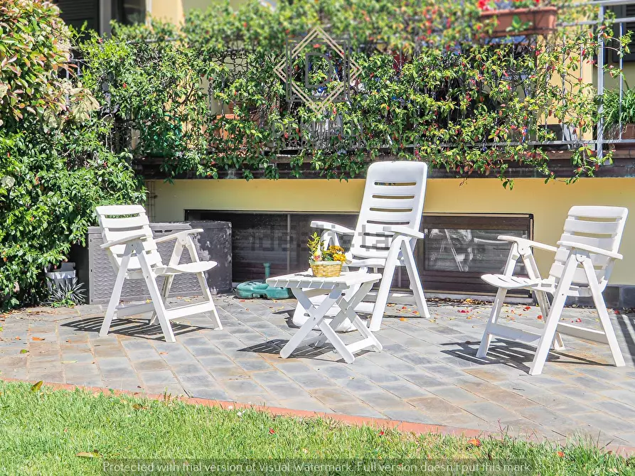 Immagine 10 di Villetta a schiera in vendita  a Sarzana