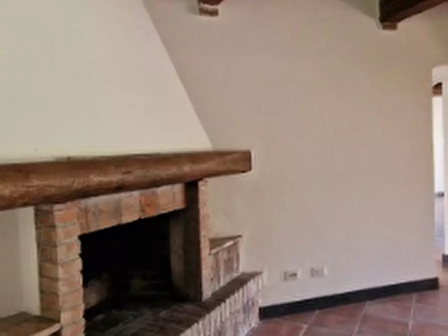 Immagine 3 di Casa indipendente in vendita  a Ameglia