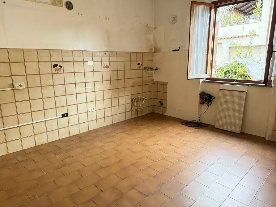 Immagine 25 di Casa bifamiliare in vendita  a Sarzana