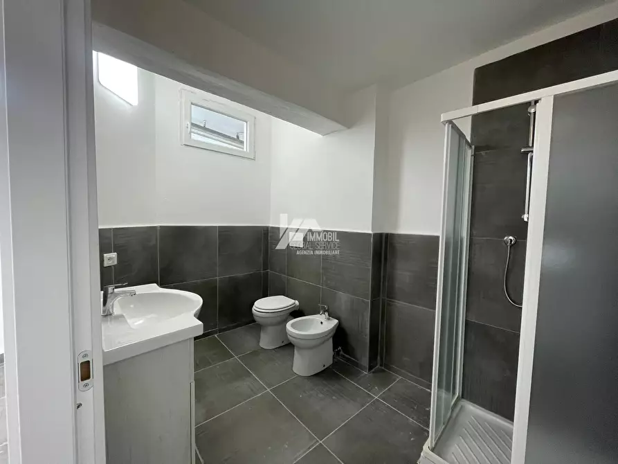 Immagine 13 di Pentalocale in vendita  in Via Giuseppe Verginella a Lumezzane