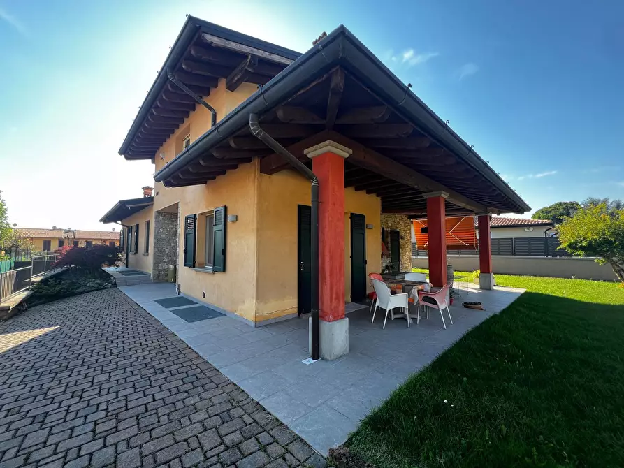 Immagine 6 di Villa in vendita  in Via Crocefisso 60G a Erbusco