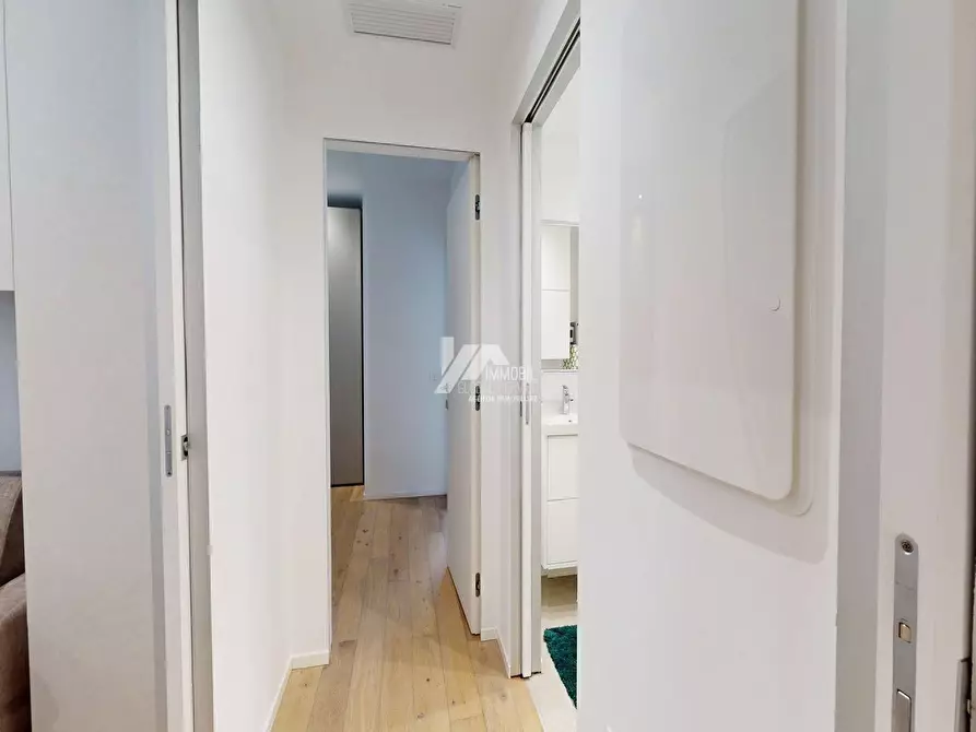 Immagine 11 di Trilocale in vendita  in Via Chiusure 102 a Brescia