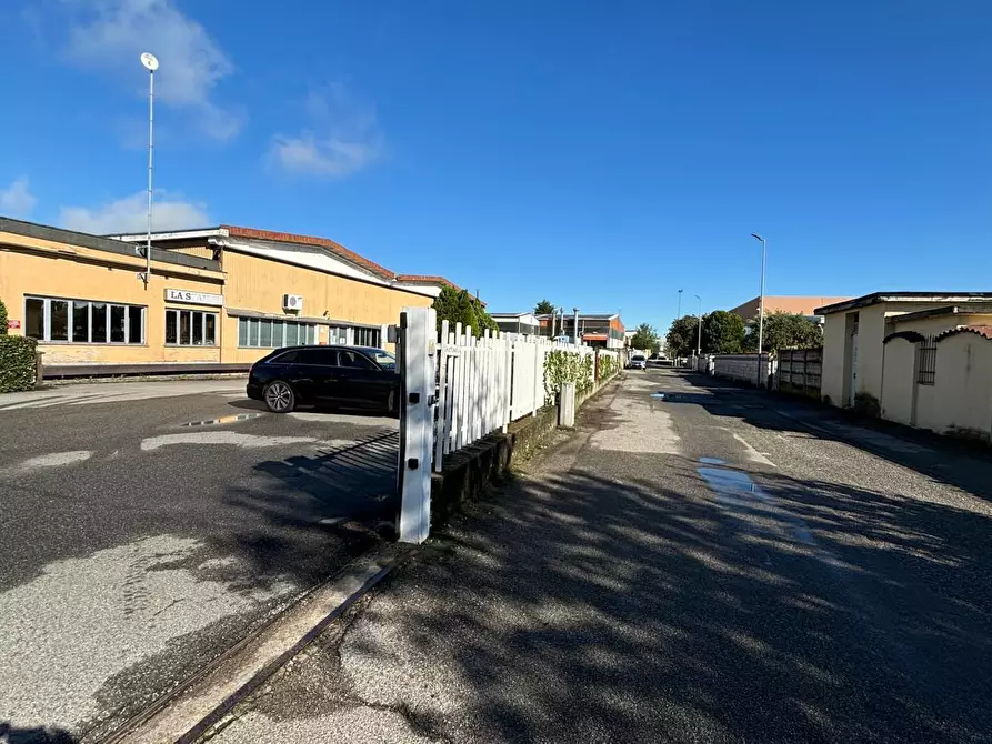 Immagine 6 di Attività artigianale in vendita  in Via Giosuè Carducci 17 a San Pietro Mosezzo