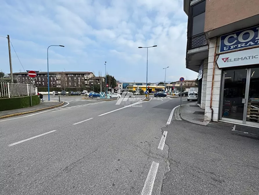 Immagine 11 di Garage in vendita  in Via Valcamonica a Brescia