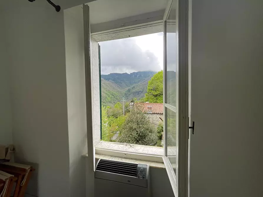 Immagine 32 di Porzione di casa in vendita  a Stazzema