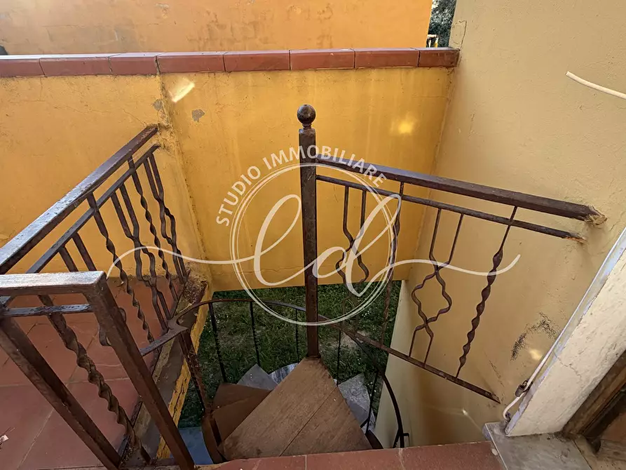 Immagine 41 di Porzione di casa in vendita  a Seravezza