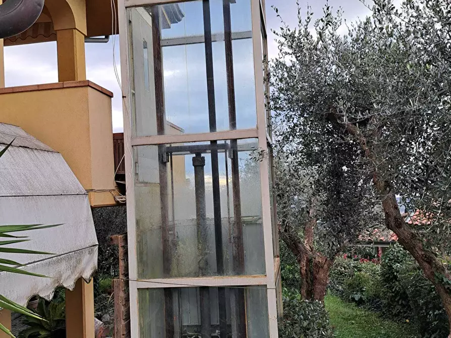 Immagine 54 di Casa indipendente in vendita  a Massarosa