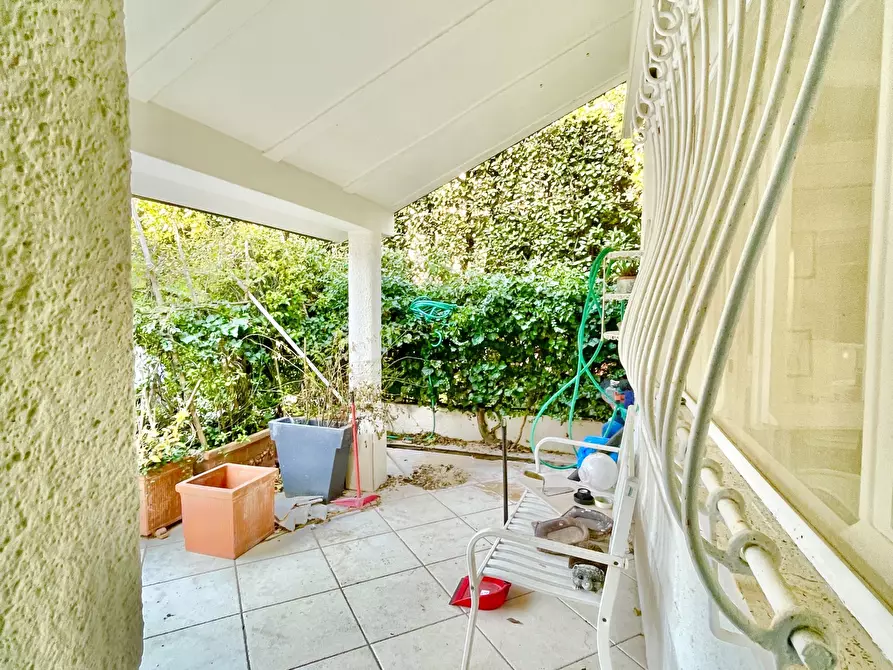 Immagine 32 di Villa in affitto  a Pietrasanta