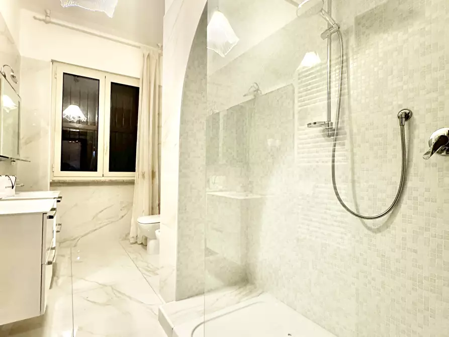 Immagine 33 di Porzione di casa in vendita  a Forte Dei Marmi