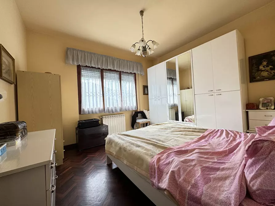 Immagine 42 di Casa indipendente in vendita  a Pietrasanta