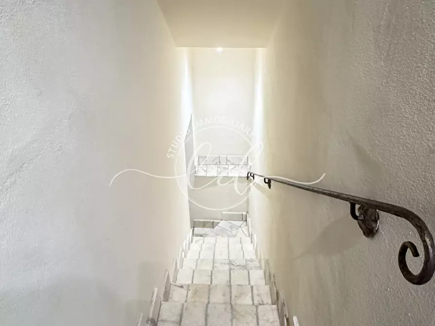 Immagine 14 di Appartamento in affitto  a Pietrasanta