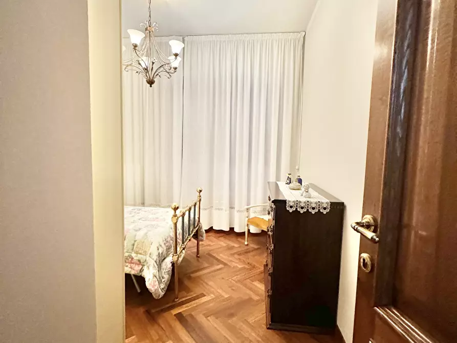 Immagine 38 di Villa in affitto  a Pietrasanta