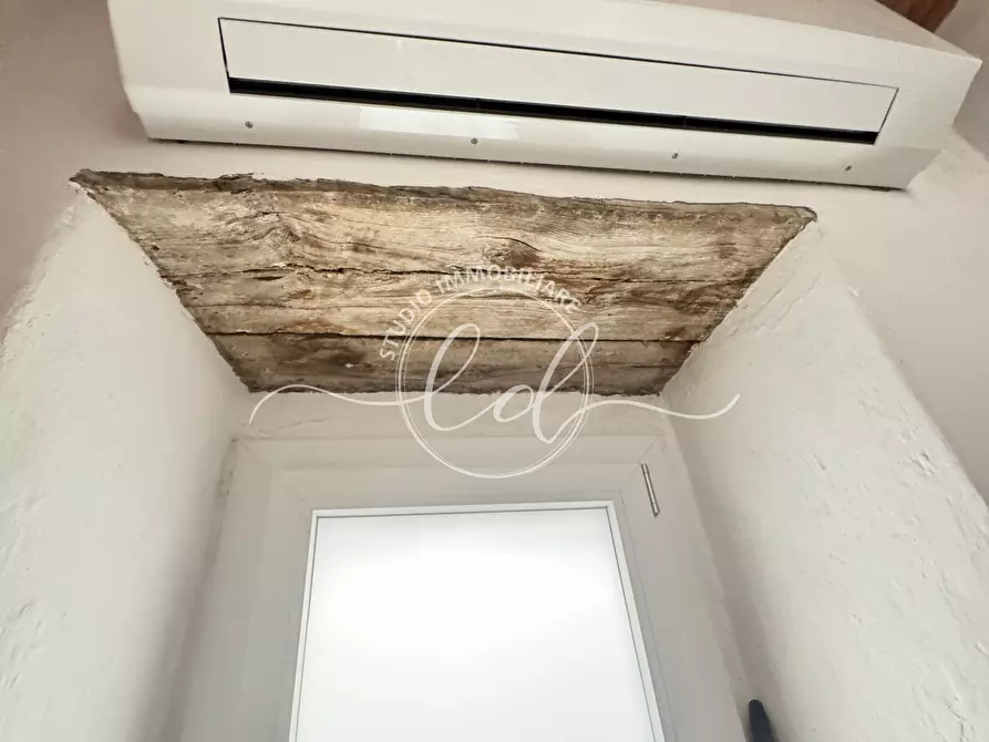 Immagine 23 di Porzione di casa in vendita  a Pietrasanta