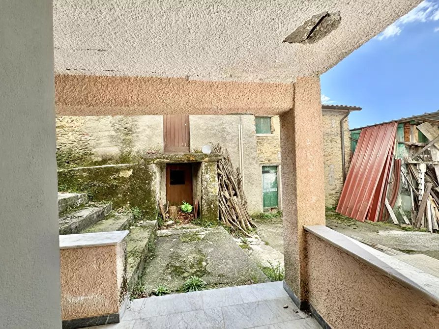 Immagine 23 di Terratetto in vendita  a Seravezza