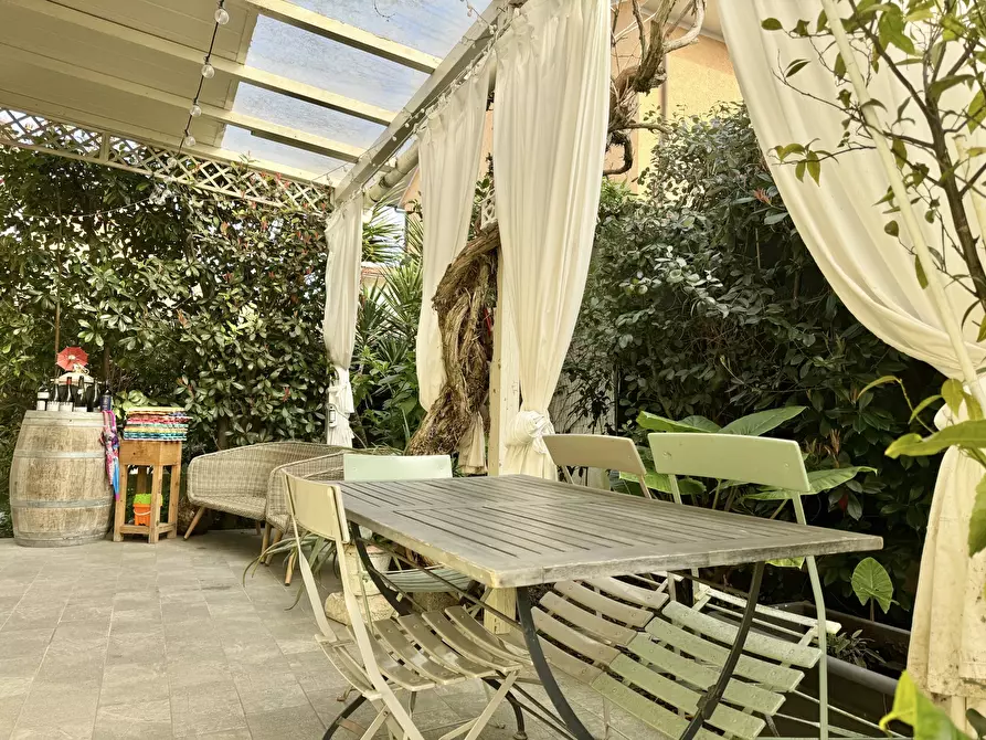 Immagine 3 di Quadrilocale in affitto  a Pietrasanta