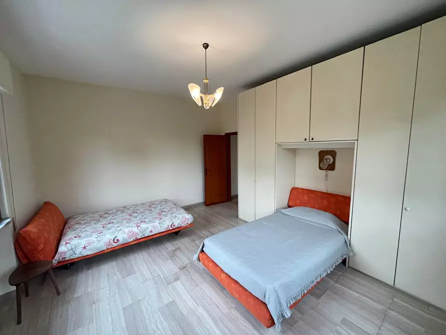 Immagine 34 di Quadrilocale in affitto  a Pietrasanta