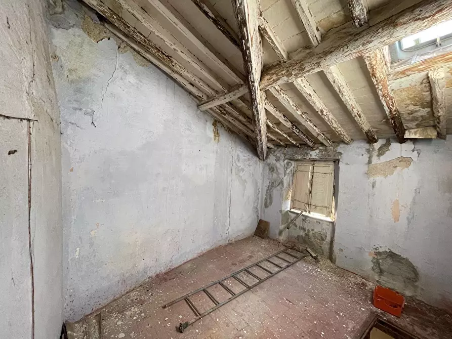 Immagine 28 di Terratetto in vendita  a Seravezza