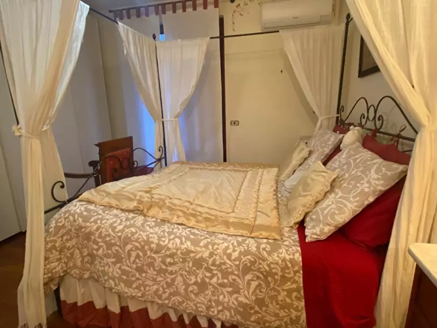 Immagine 20 di Porzione di casa in affitto  a Pietrasanta