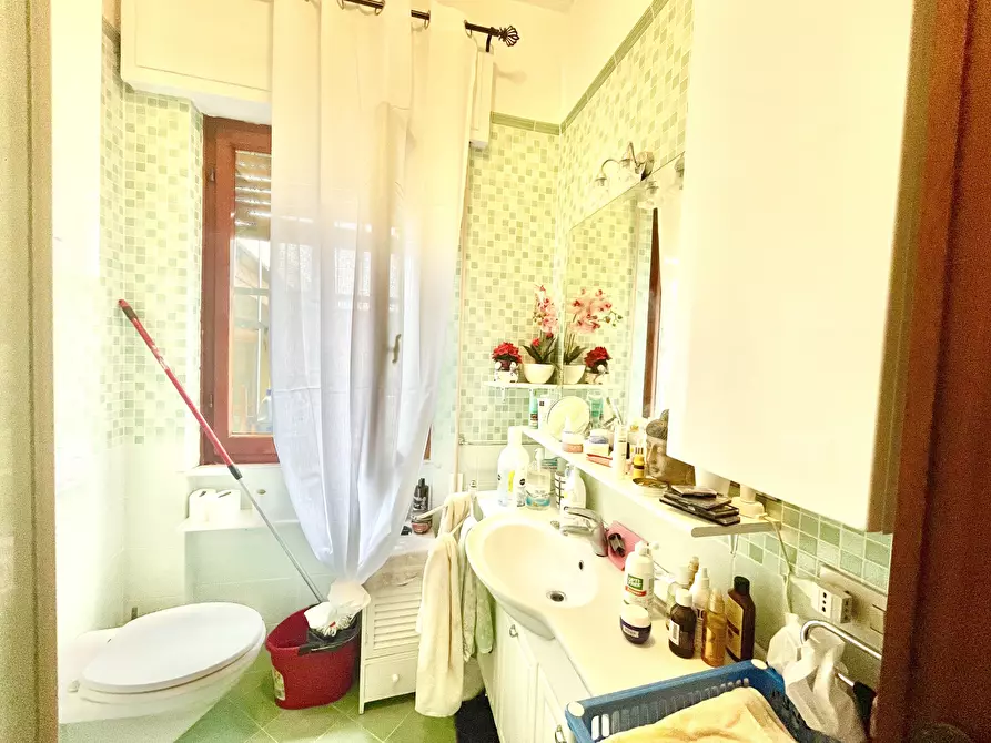 Immagine 28 di Casa indipendente in vendita  a Camaiore