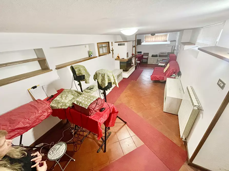 Immagine 29 di Casa indipendente in vendita  a Camaiore