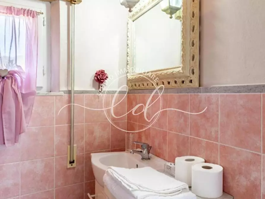 Immagine 18 di Terratetto in vendita  a Camaiore