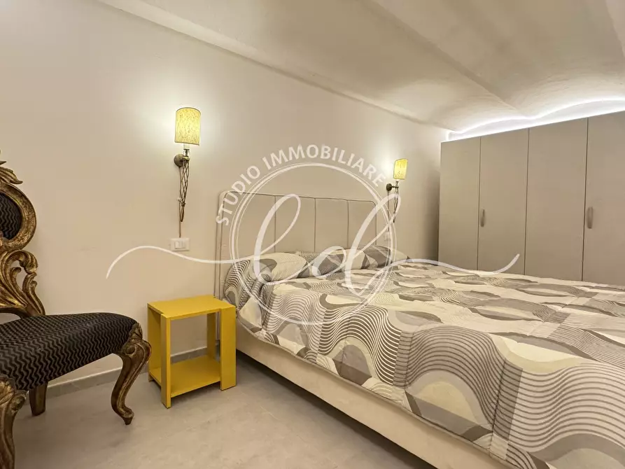 Immagine 49 di Loft/Open space in vendita  a Pietrasanta