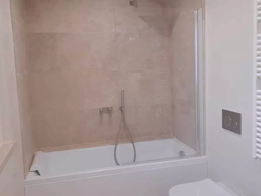 Immagine 19 di Villa in affitto  a Pietrasanta