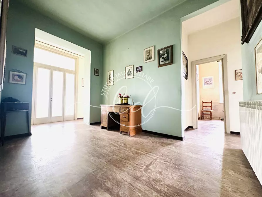 Immagine 44 di Pentalocale in vendita  a Lucca