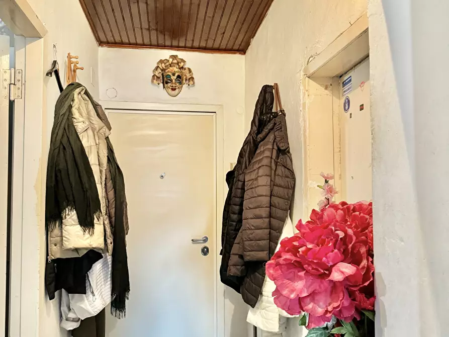 Immagine 4 di Quadrilocale in vendita  a Seravezza